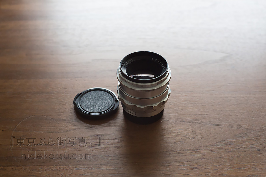 Biotar 58mm Silver lens barrel has a round and round focus and a sharp focusing surface. Verify Helios' parents.*