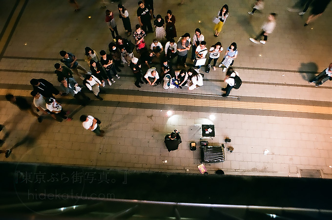 Flektogon 20mm Walk in the night of Shinjuku